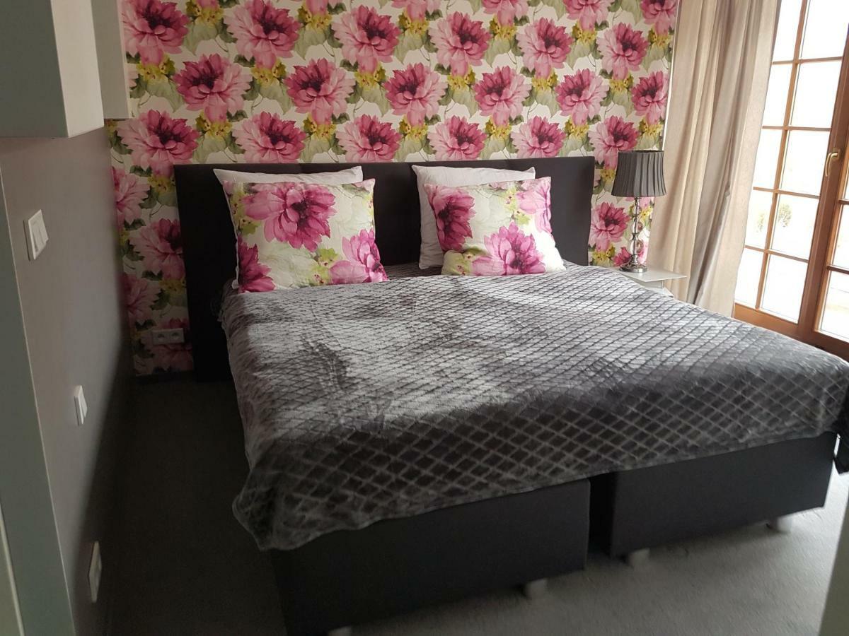 Bed and Breakfast Mak Murowana Goślina Zewnętrze zdjęcie